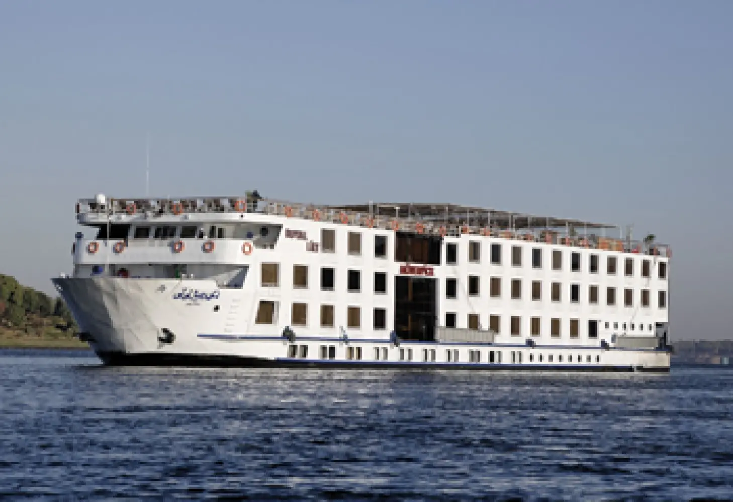 Mövenpick Royal Lily